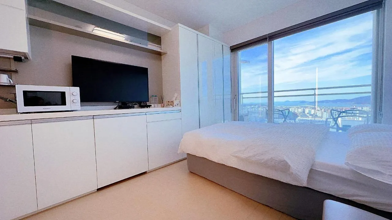 Shine Residence Incheon 0*,  Südkorea